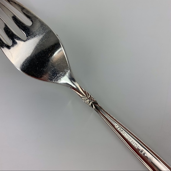 2/$20 1847 Rogers Bros IS 1965 Vintage Silver Plate Garland Pattern Dinner Fork - Picture 9 of 14